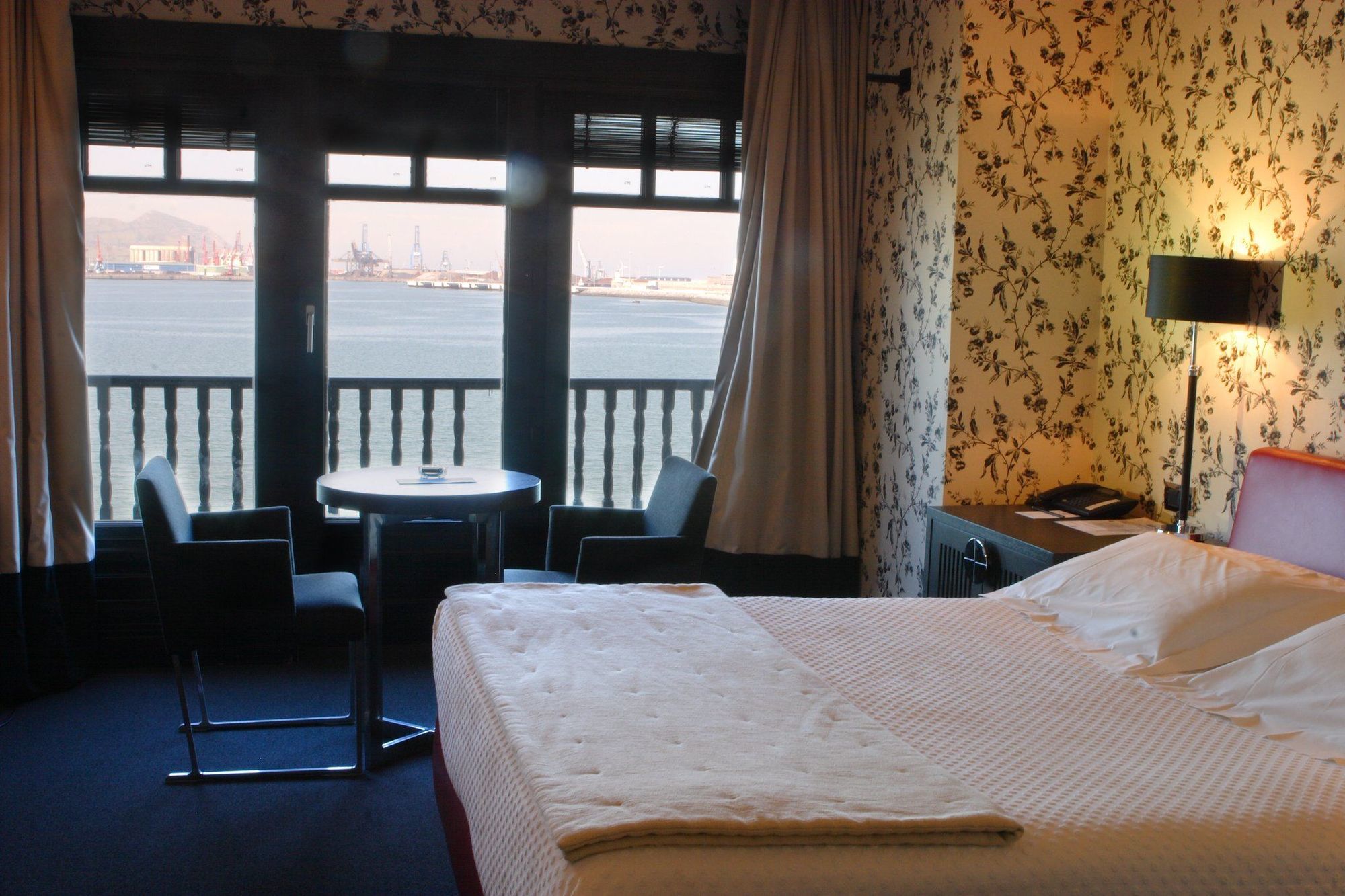 Ercilla Embarcadero Hotel 게초 객실 사진